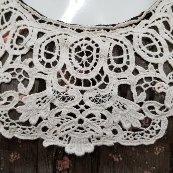 Mudd top Medium floral print sheer sleeeveless crochet lace embellished boho - Picture 9 of 11